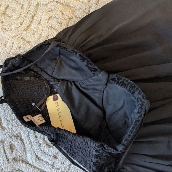 Nwt BOG COLLECTIVE black dress with padded bra velour top size M @Y - Picture 14 of 15